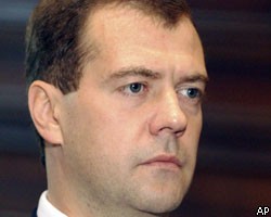 Д.Медведев отказался от телефонного разговора с М.Саакашвили