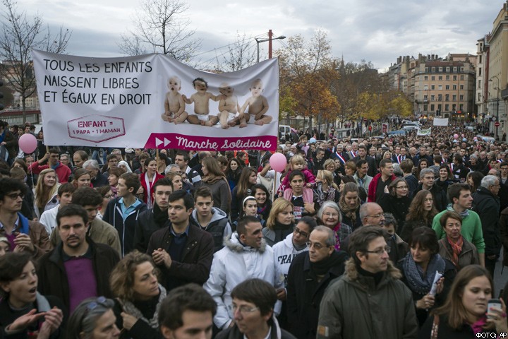 Во Франции протестуют против легализации однополых браков