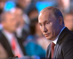 В.Путин начал предновогоднюю пресс-конференцию