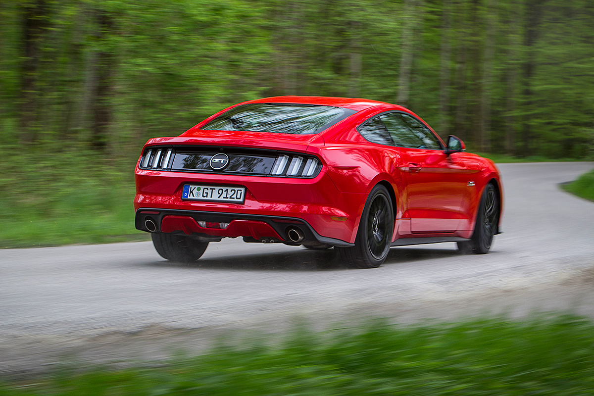 Символ Америки. Тест-драйв Ford Mustang :: Autonews