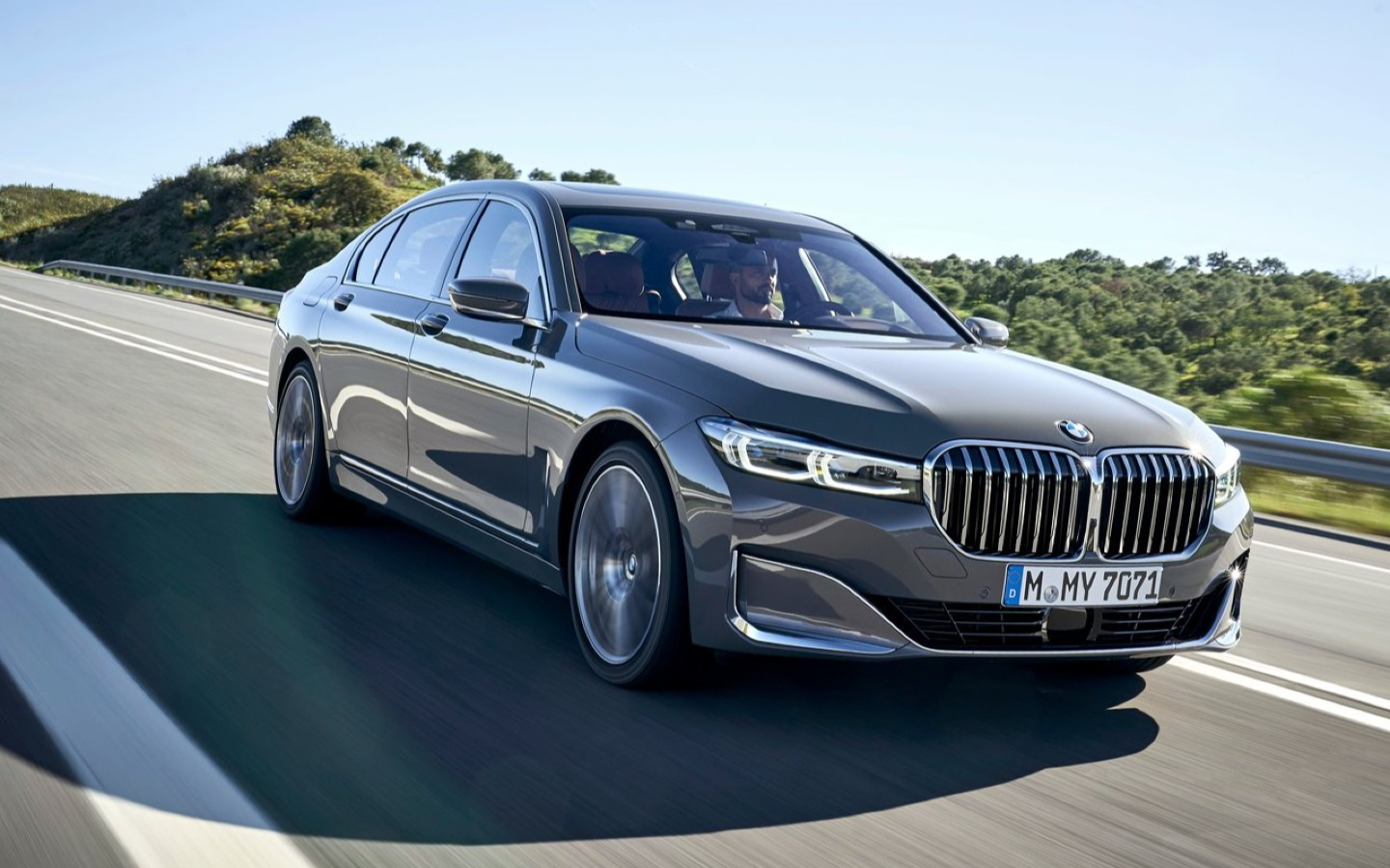 BMW попрощается с мотором V12 особым седаном 7-Series за $200 тыс.