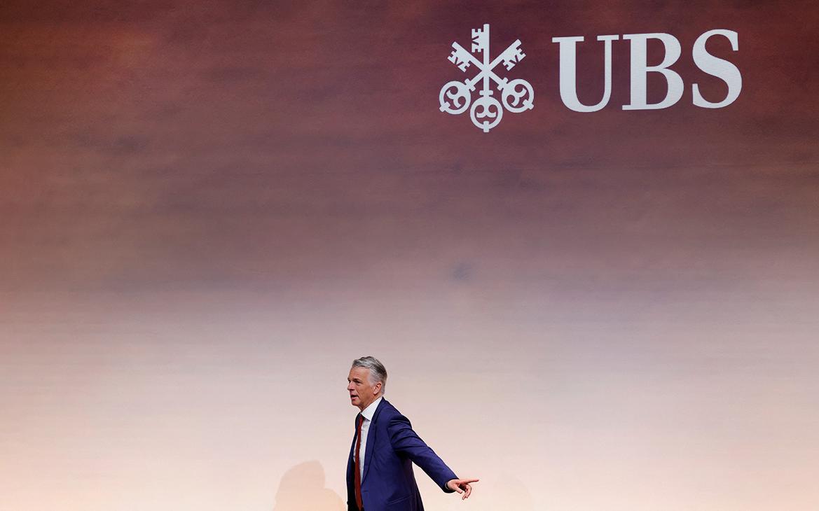 Экс-глава UBS вернется на этот пост из-за покупки Credit Suisse