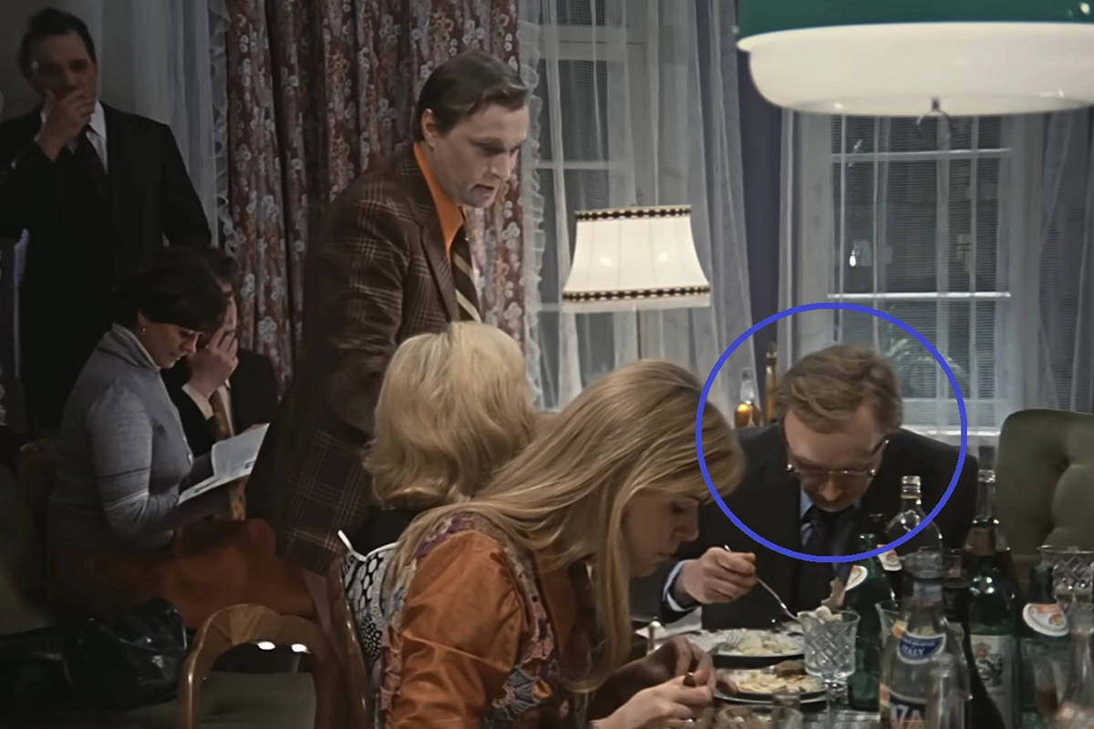 Кадр из фильма «Служебный роман» (1977), режиссер Эльдар Рязанов