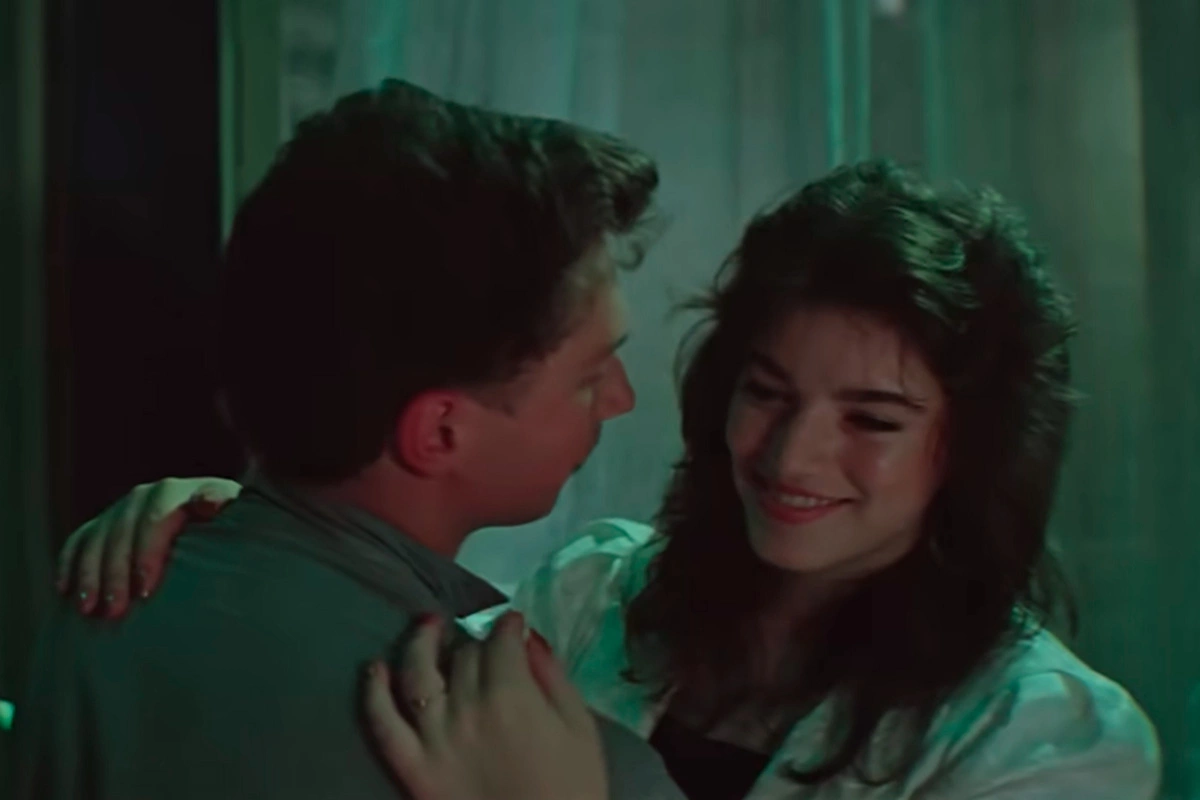 Актриса Алена Хмельницкая снялась в массовке в фильме «Курьер», режиссер Карен Шахназаров, 1986 год