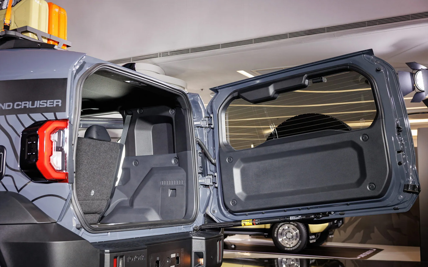 Toyota Land Cruiser FJ