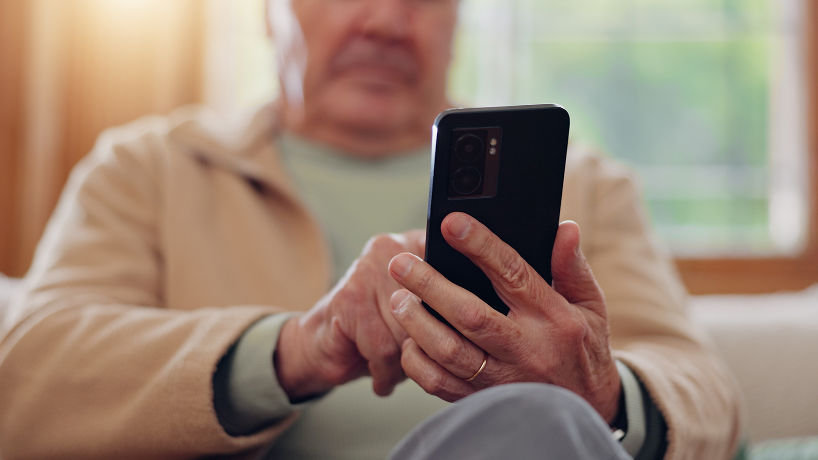 Мошенники начали использовать сложные схемы с несколькими звонками. Суть