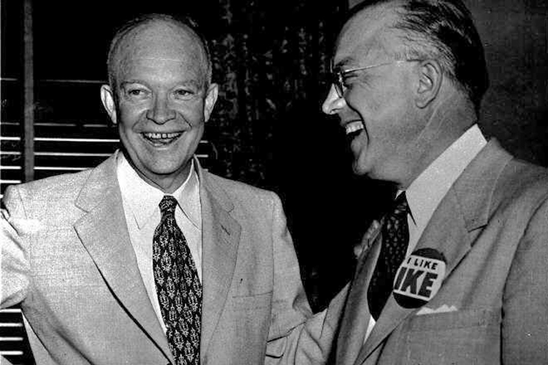Президент:  Дуайт Эйзенхауэр  (на фото слева), 1952 год

Лозунг: ​I like&nbsp;Ike, I still like Ike (&laquo;Мне нравится Айк&raquo;&nbsp;&mdash; имеется в&nbsp;виду прозвище Эйзенхауэра; в&nbsp;1956 году слоган повторился&nbsp;&mdash; &laquo;Мне все еще нравится Айк&raquo;)
