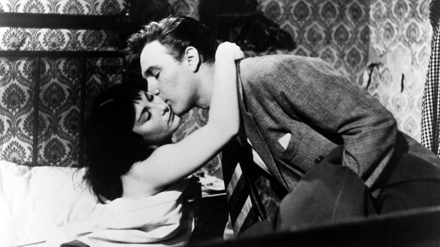 Кадр из фильма «Маменькины сынки»