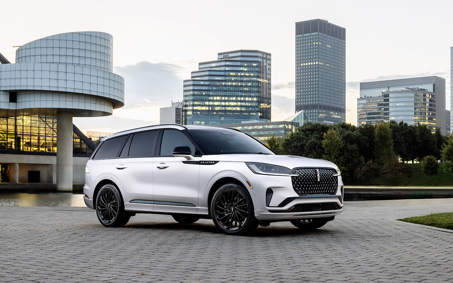Lincoln Aviator