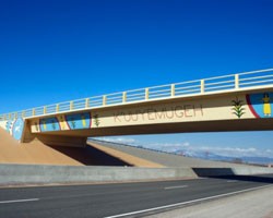 США хотят потратить $260 млрд на мосты и дороги