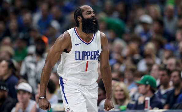 Tim Warner / Getty Images