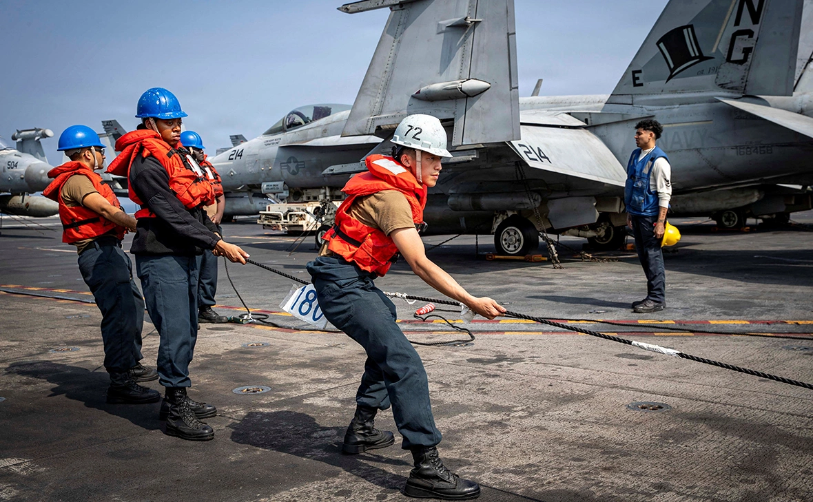 Angel Campbell / U.S. Navy / Reuters