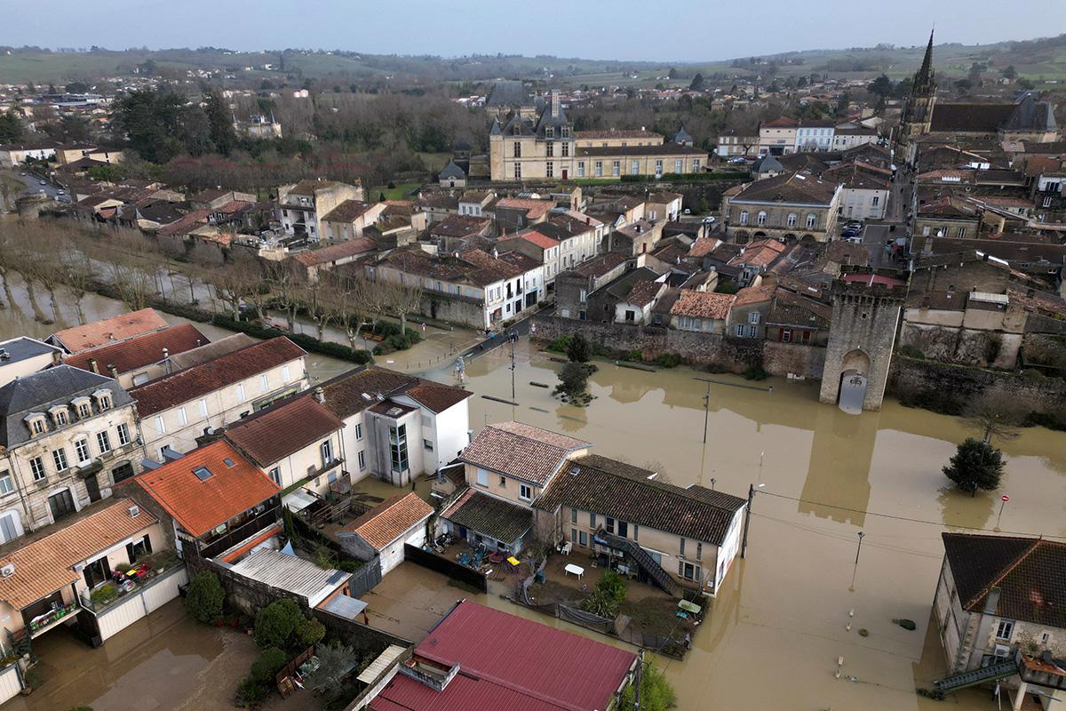 Последствия разлива реки Гаронна в Кадийак-сюр-Гаронне, 17 февраля 2026