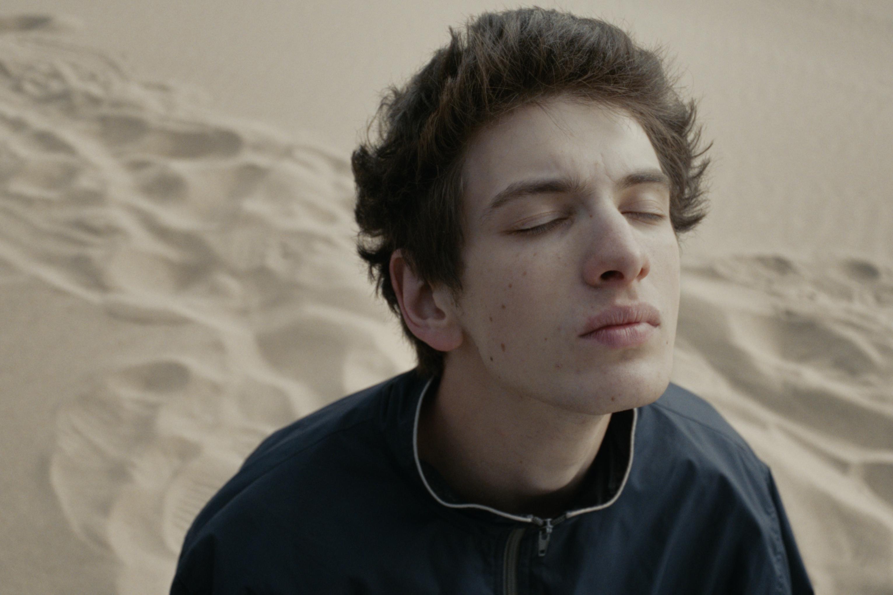 Кадр из фильма &laquo;Космос засыпает&raquo;