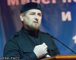 Р.Кадыров прибыл к захваченному зданию парламента Чечни