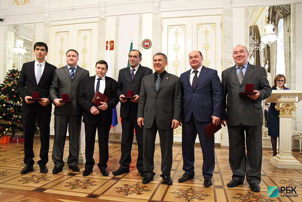Президент РТ вручил награды ученым.