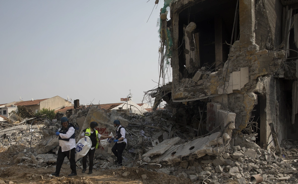 Amir Levy / Getty Images