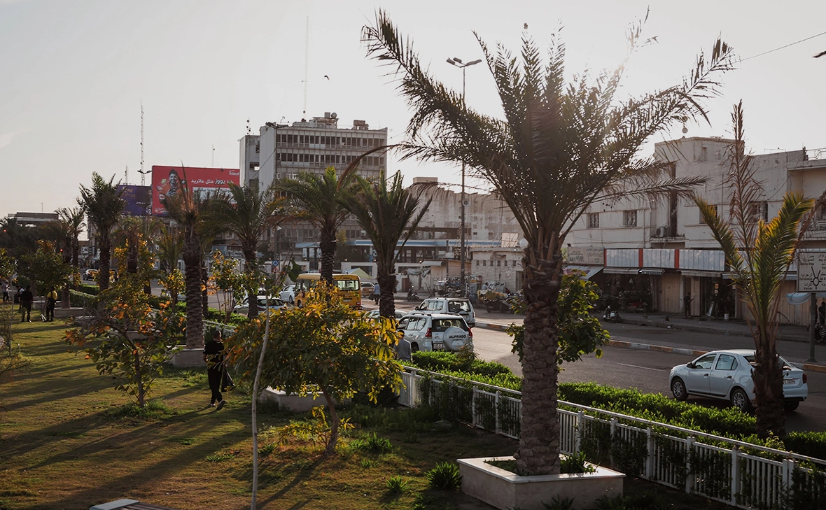 Dave Primov / Shutterstock