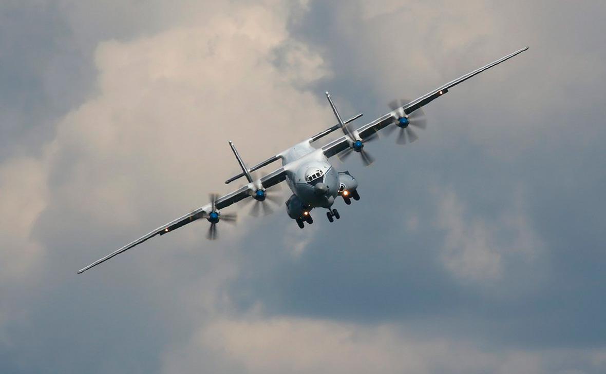 Самолет Ан-22