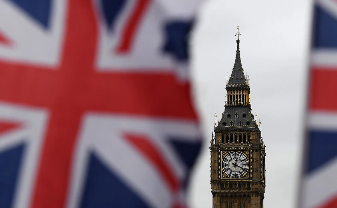 Carl Court / Getty Images