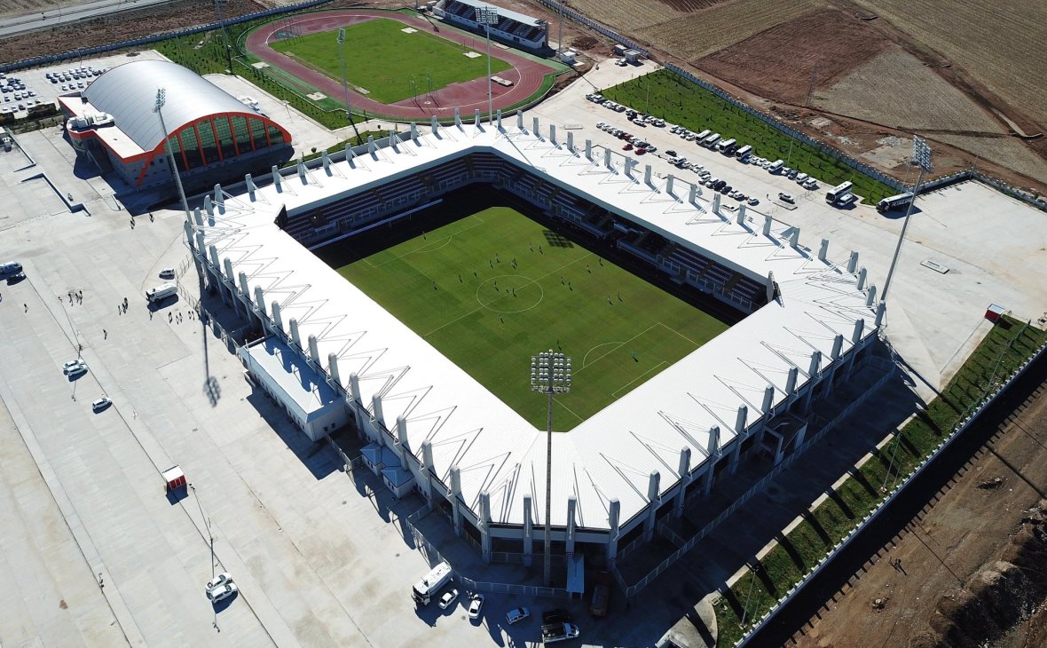 Yeni Batman Stadyumu (Батман, Турция). Вместимость 15 000 зрителей, сроки строительства &mdash; 2014-2018гг., стоимость строительства &mdash; $19,3 млн.