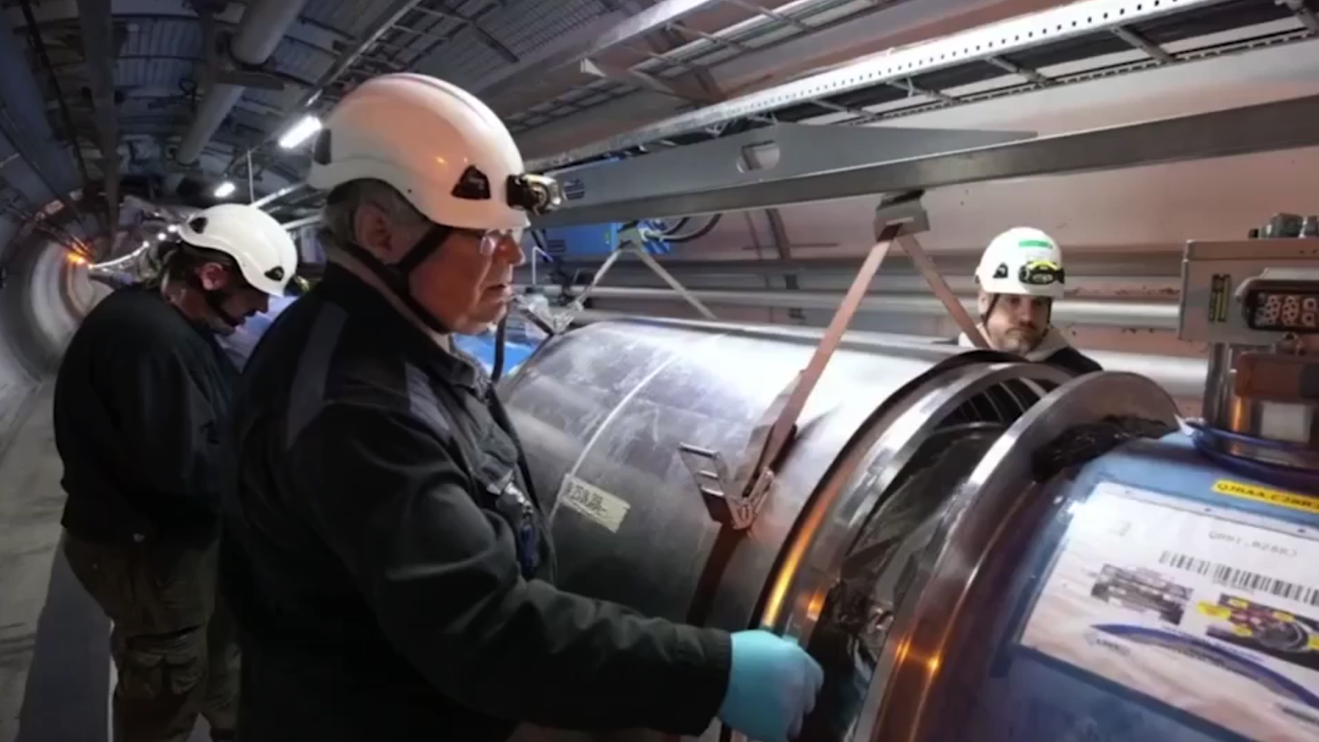Остановят ли Большой адронный коллайдер из-за цен на свет. Видео