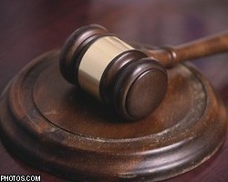 Суд оправдал 4-х молодых людей, изнасиловавших 7-летнего ребенка