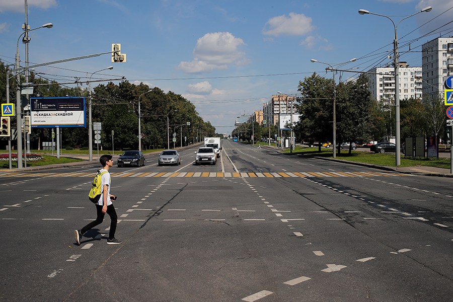 Почему не показывают улицу. Москва ремонт дорог на бульваре Мечникова.