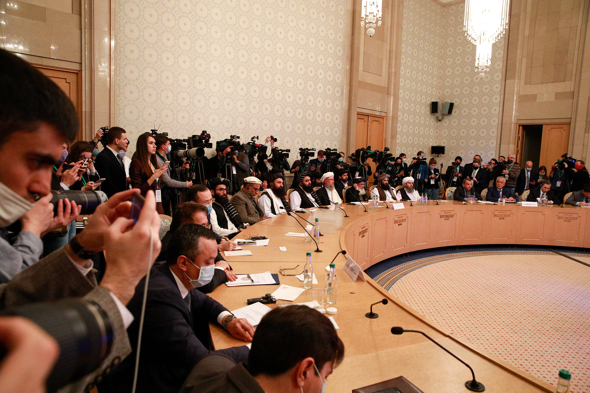 Как сообщали&nbsp;талибы перед встречей, на переговорах они намерены попросить у стран-участниц политическую и экономическую поддержку