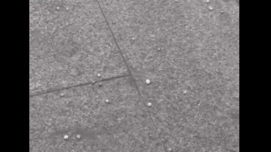 В Москве прошел град. Видео