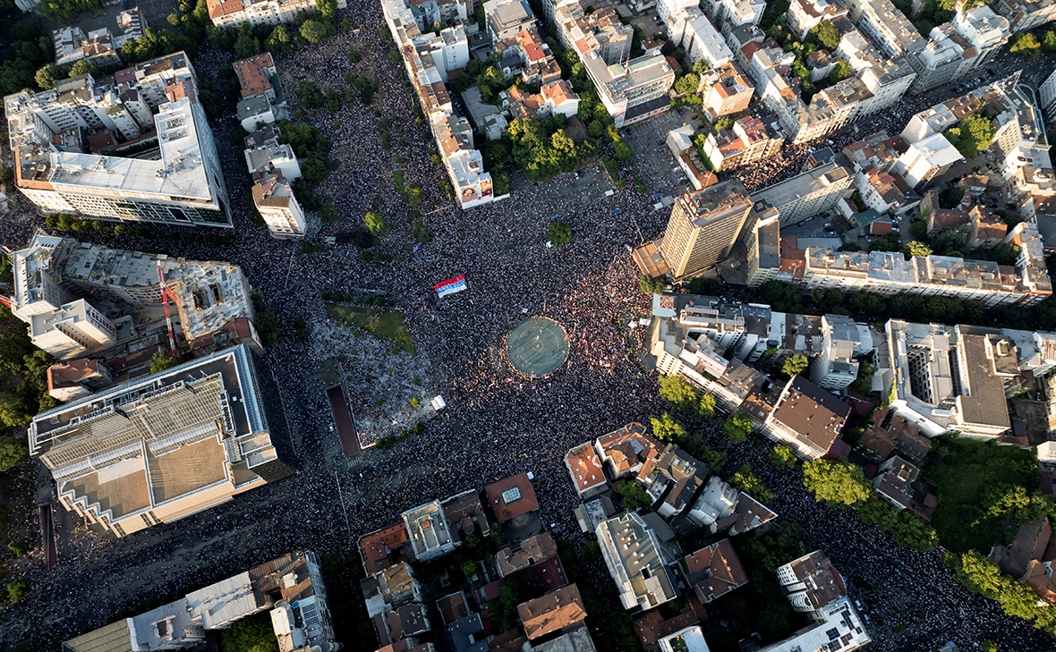 Djordje Kojadinovic / Reuters