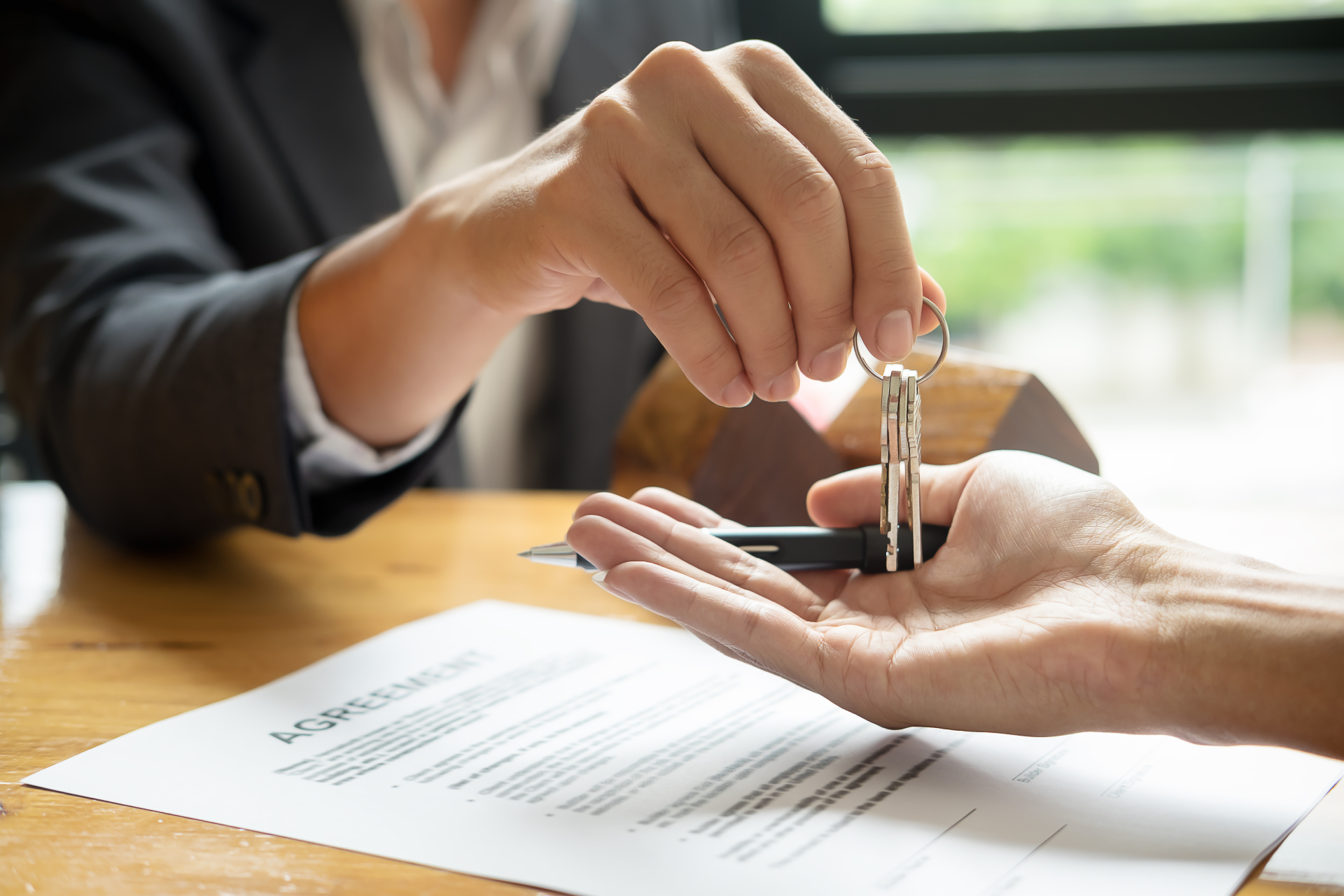 Бывают случаи, когда покупатель изначально не собирался приобретать недвижимость, а имел намерение заработать на продавце