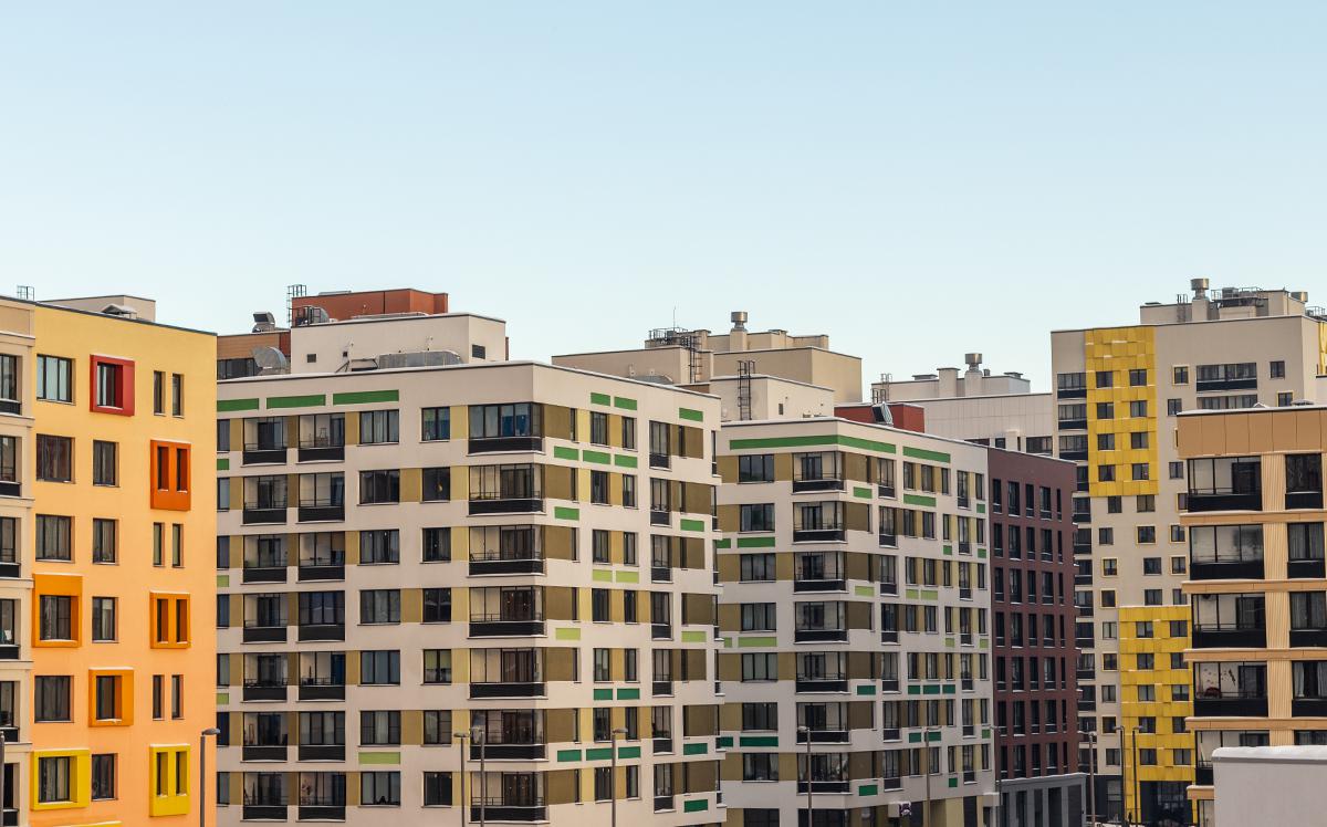 Аналитики оценили продажи новостроек в России в 2025 году