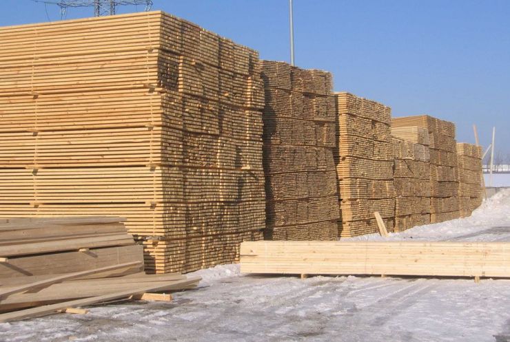 Объем выпускаемой продукции по начальному плану завода&nbsp;&quot;Золотой лес&quot; &ndash; 3 тыс. куб. м. в месяц.
