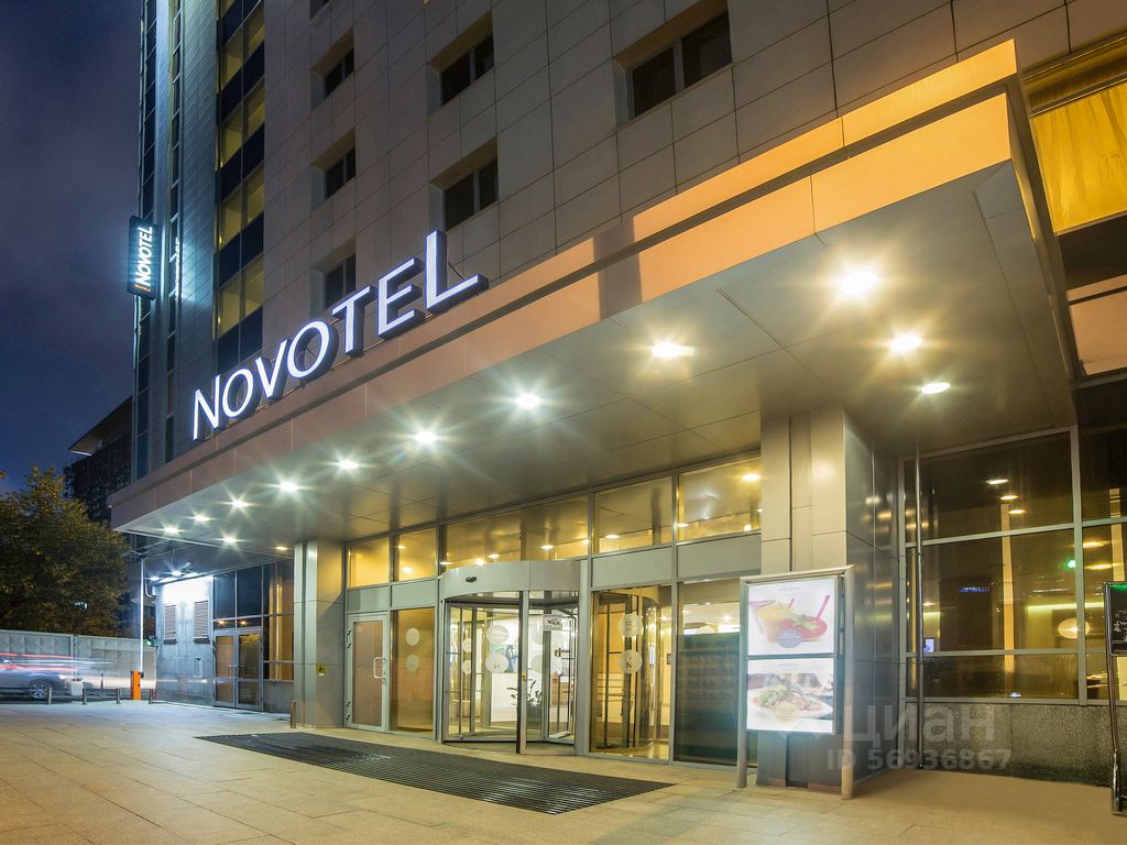 Банк «Открытие» продает здание гостиницы в центре Екатеринбурга
