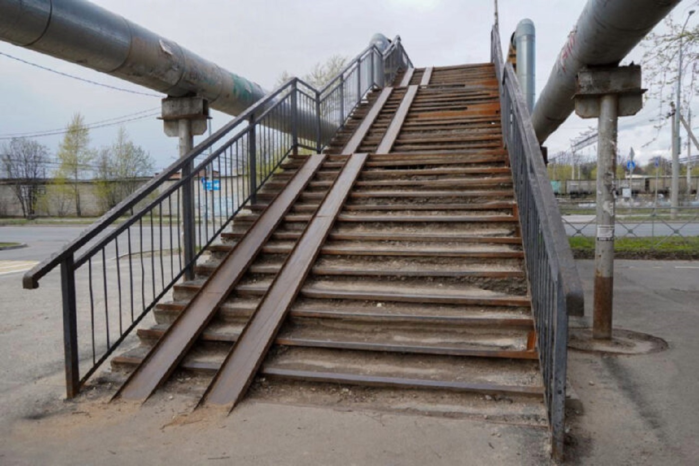 В Вологде со второй попытки нашли подрядчика по ремонту пешеходного моста