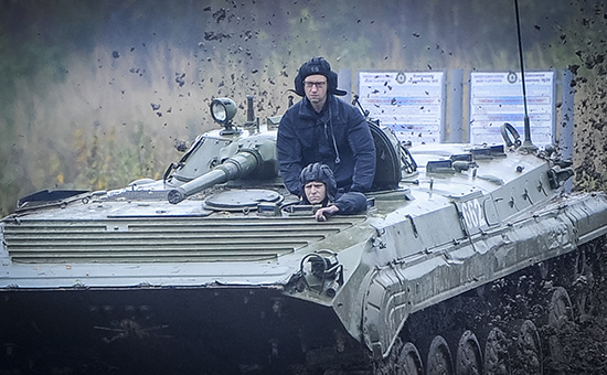 Премьер-министр Украины Арсений Яценюк на&nbsp;военной базе недалеко&nbsp;от&nbsp;Львова. Архивное фото