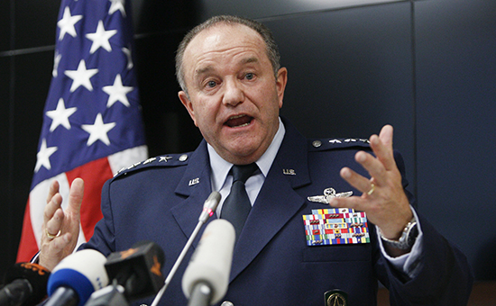 Верховный главнокомандующий силами НАТО в Европе генерал Филип Бридлав