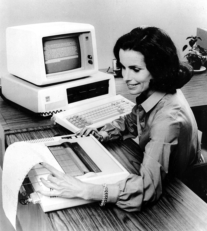5. Компьютер IBM Model 5150

Как&nbsp;бы выглядел рынок персональных компьютеров без&nbsp;техники&nbsp;IBM? Скорее всего, его попросту&nbsp;бы не&nbsp;существовало, отмечает Time. В ряду ПК от&nbsp;американской компании журнал особо выделяет модель 5150, которая появилась в&nbsp;1981 году. Именно IBM удалось донести до&nbsp;массового потребителя новое восприятие компьютеров как&nbsp;техники, доступной каждой семье. Кроме того, с&nbsp;выходом 5150 компания дошла до&nbsp;идеи лицензирования операционной системы DOS для&nbsp;других производителей, что&nbsp;также стало стандартом для&nbsp;всей индустрии, не&nbsp;считая&nbsp;пошедшей своим путем Apple.
