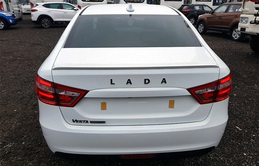 Lada Vesta с вариатором рассекретили до премьеры