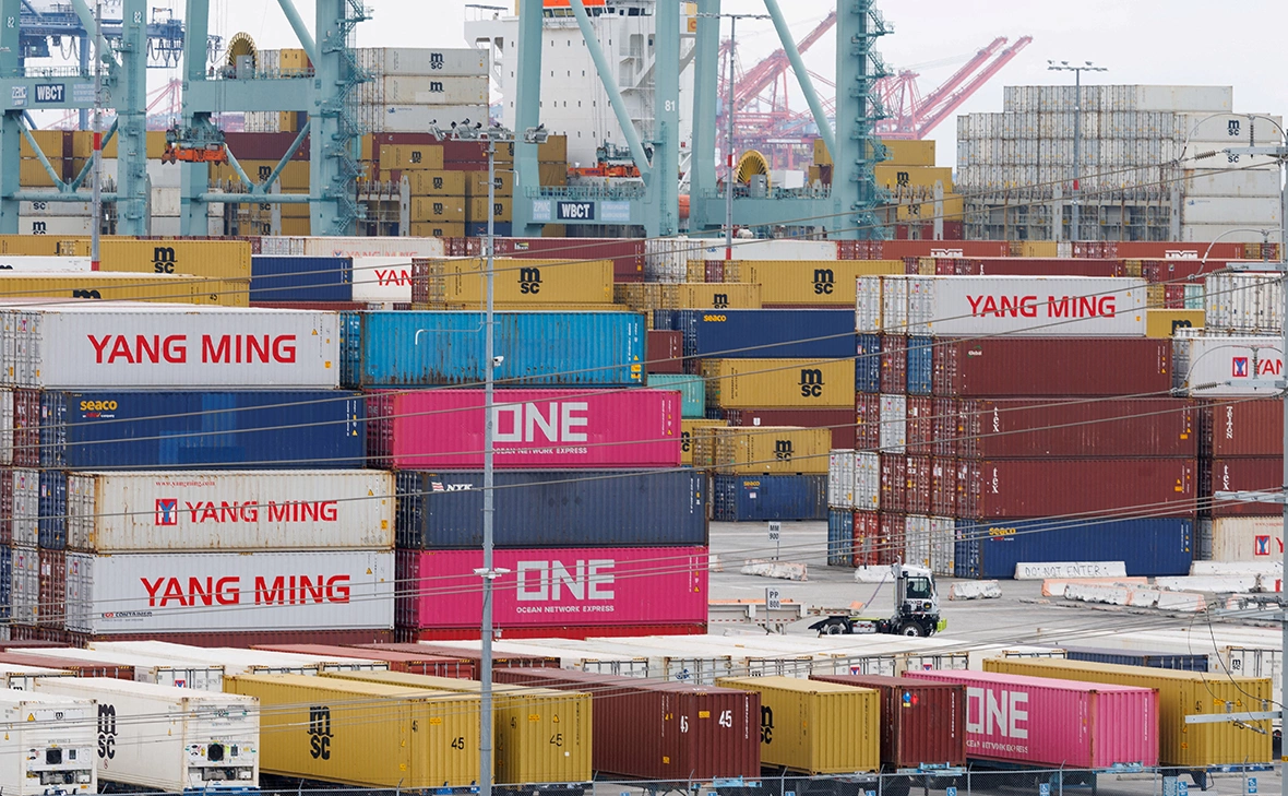 Mike Blake / Reuters