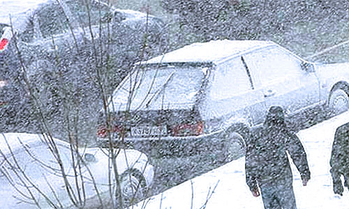 ГИБДД предупреждает московских водителей о надвигающемся снегопаде