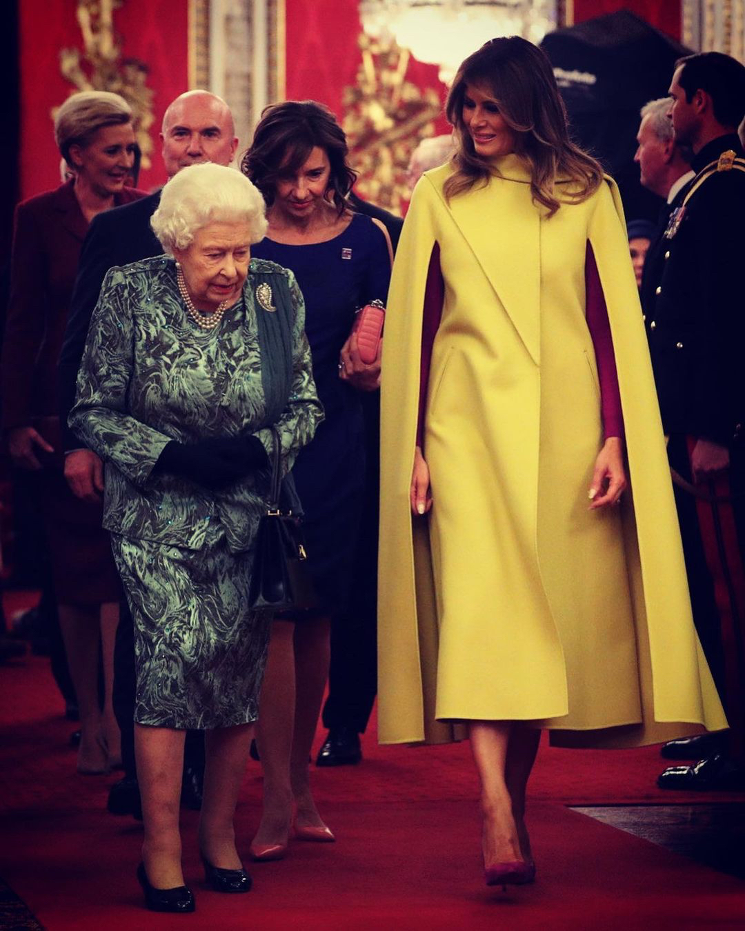 В Valentino на встрече с королевой Елизаветой II в Букингемском дворце, 2019 год