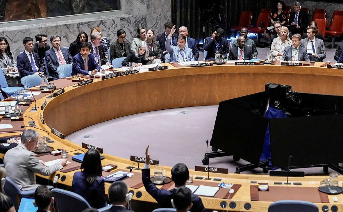 Eduardo Munoz / Reuters