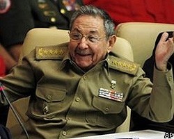 Рауль Кастро впервые возглавил компартию Кубы