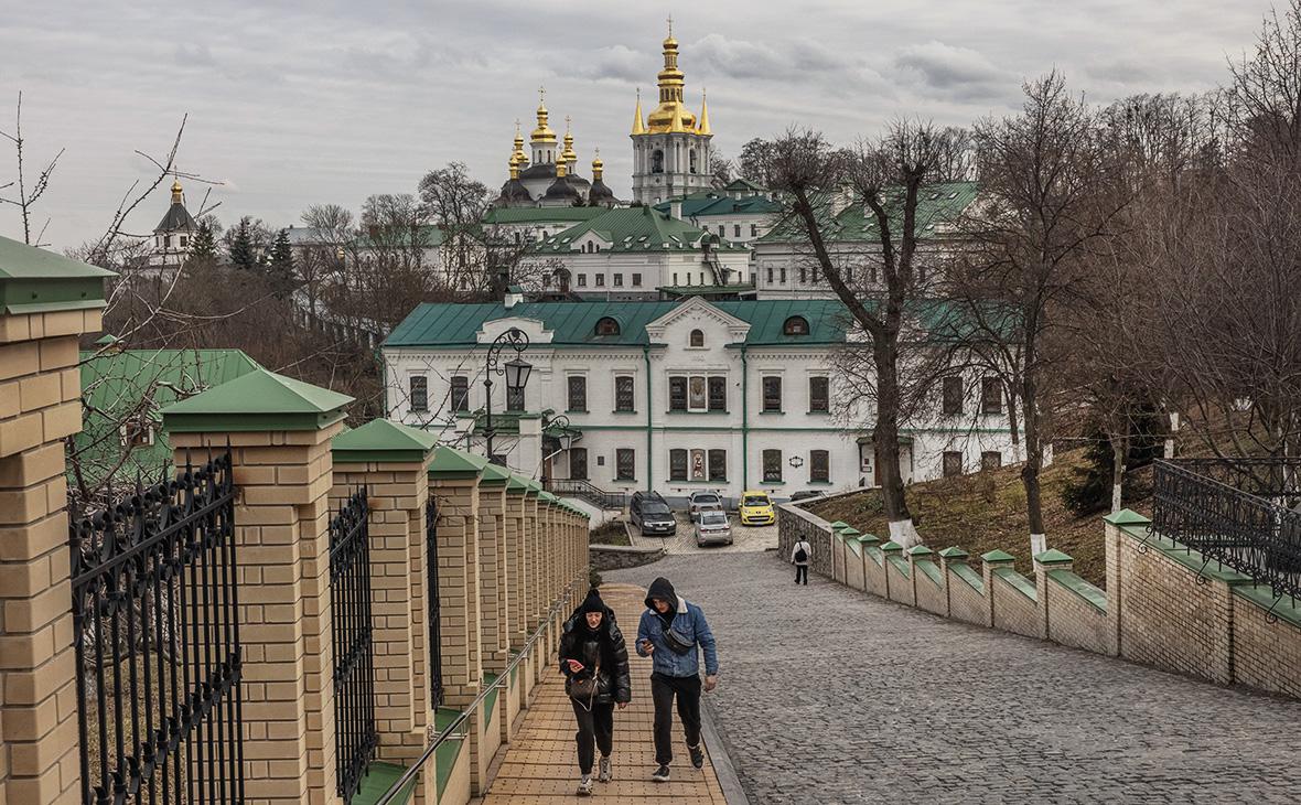 Священникам УПЦ закроют доступ к пещерам и храмам Киево-Печерской лавры"/>













