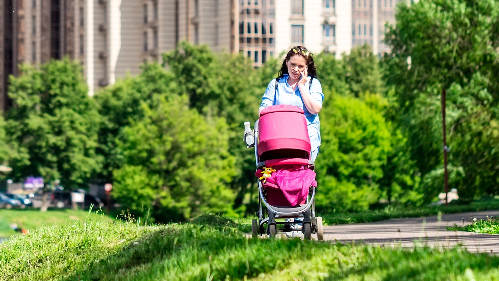 Работающим родителям в 2026 году произведут перерасчет НДФЛ по ставке 6%