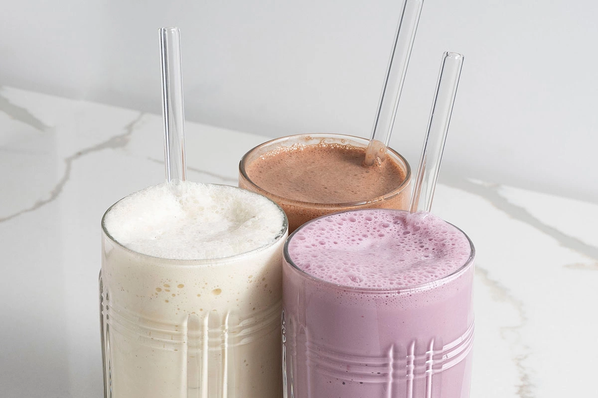 Молочный коктейль (milkshake) — классический десертный напиток американской кухни на основе молока и мороженого