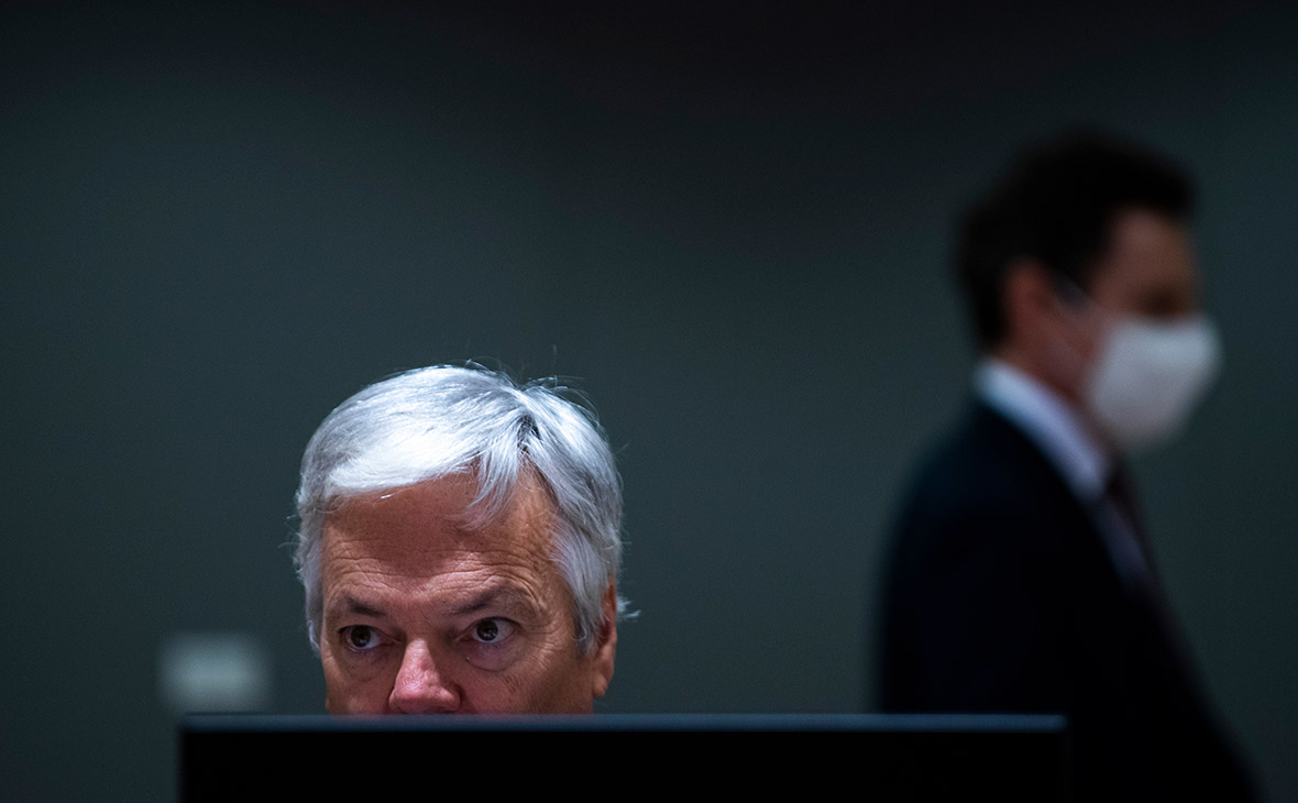 Reuters узнал о слежке за членами Еврокомиссии с помощью шпионского ПО"/>













