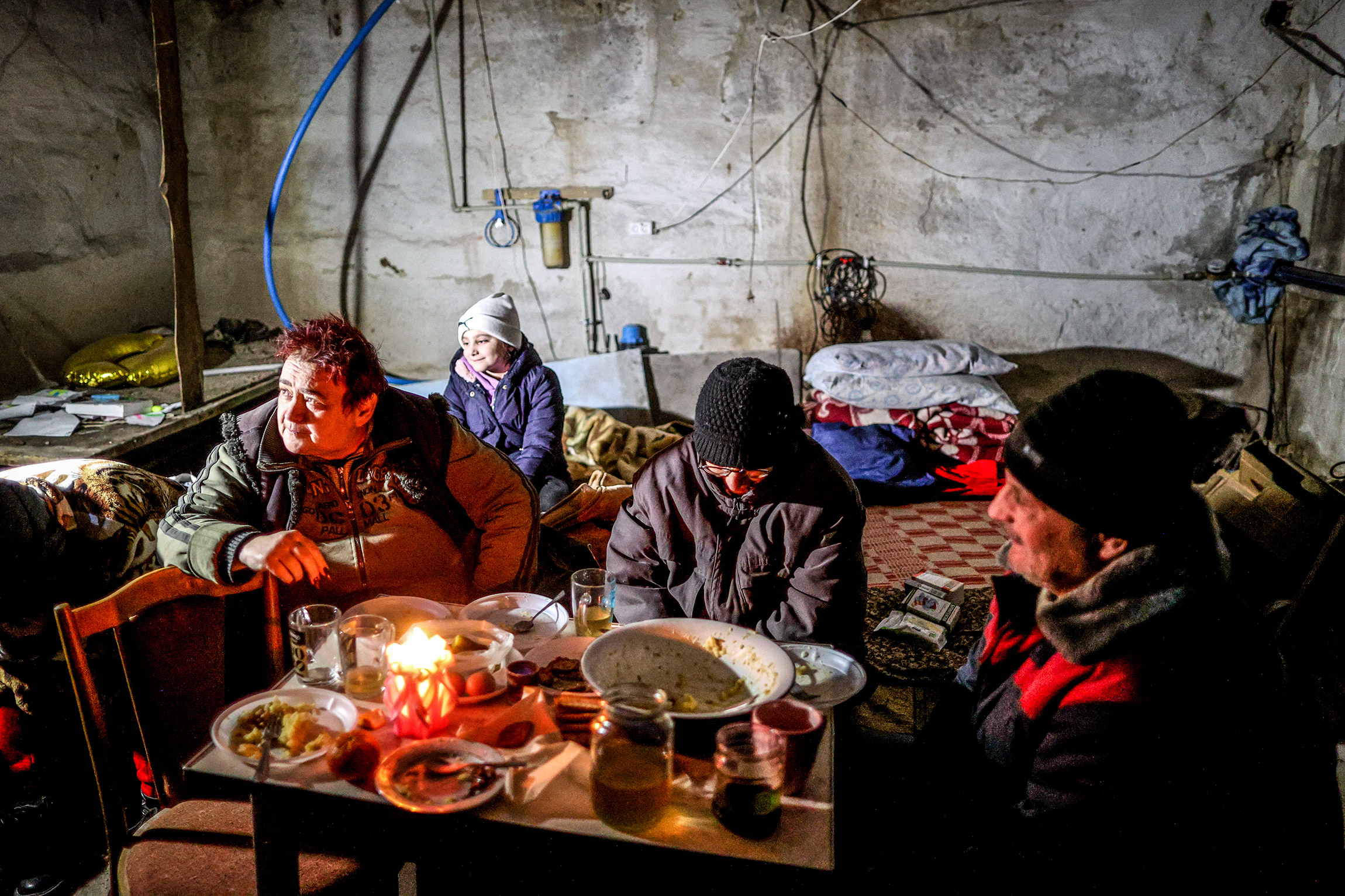 Жители села Бугас, Волновахского&nbsp;района Донецкой области,&nbsp;из-за частых обстрелов&nbsp;прячутся&nbsp;в подвалах домов